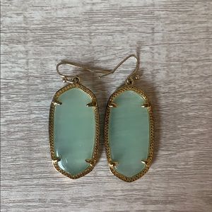Kendra Scott translucent aqua Elle earrings!!